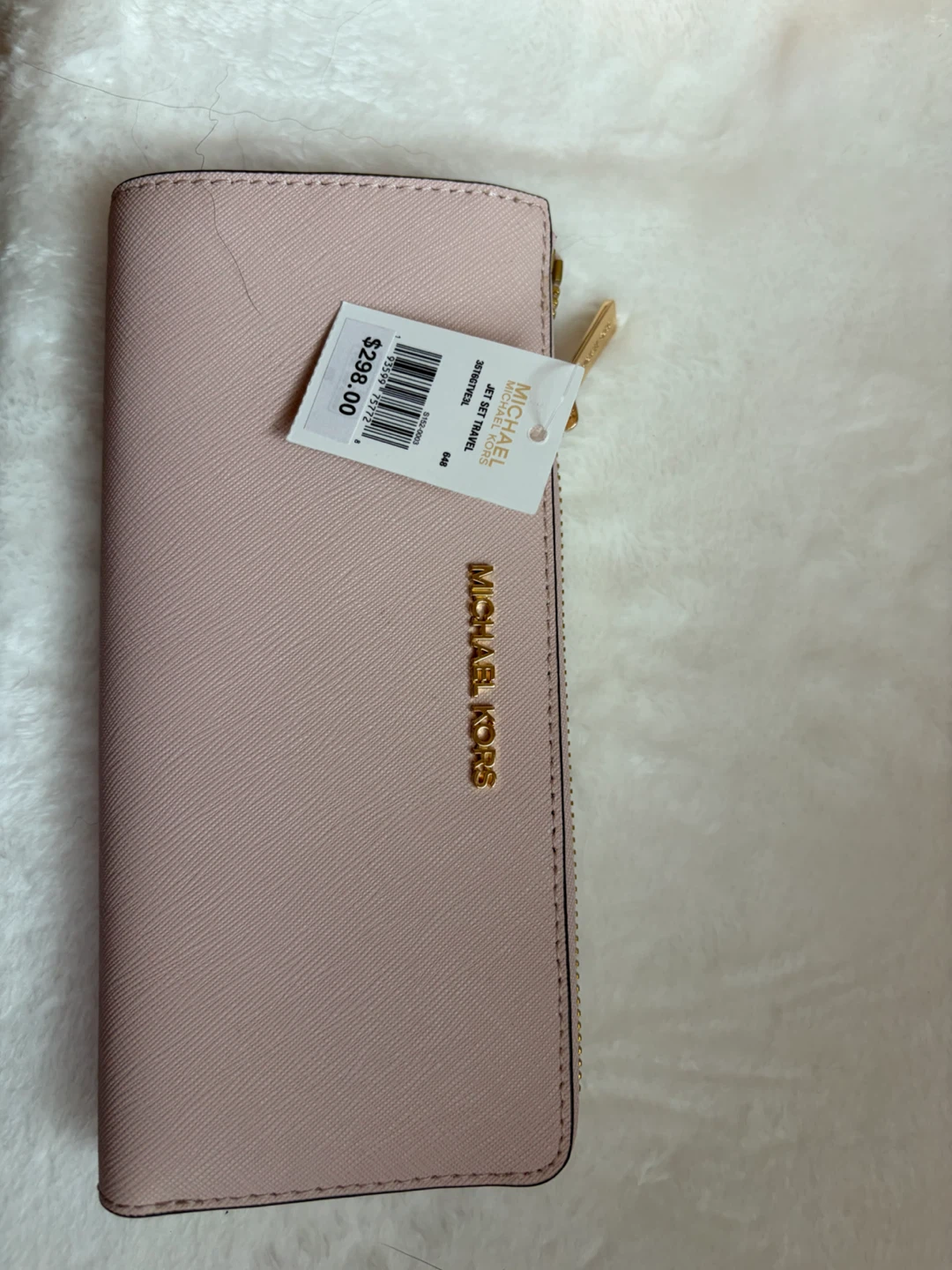 Michael Kors Jet Set Travel Wallet
