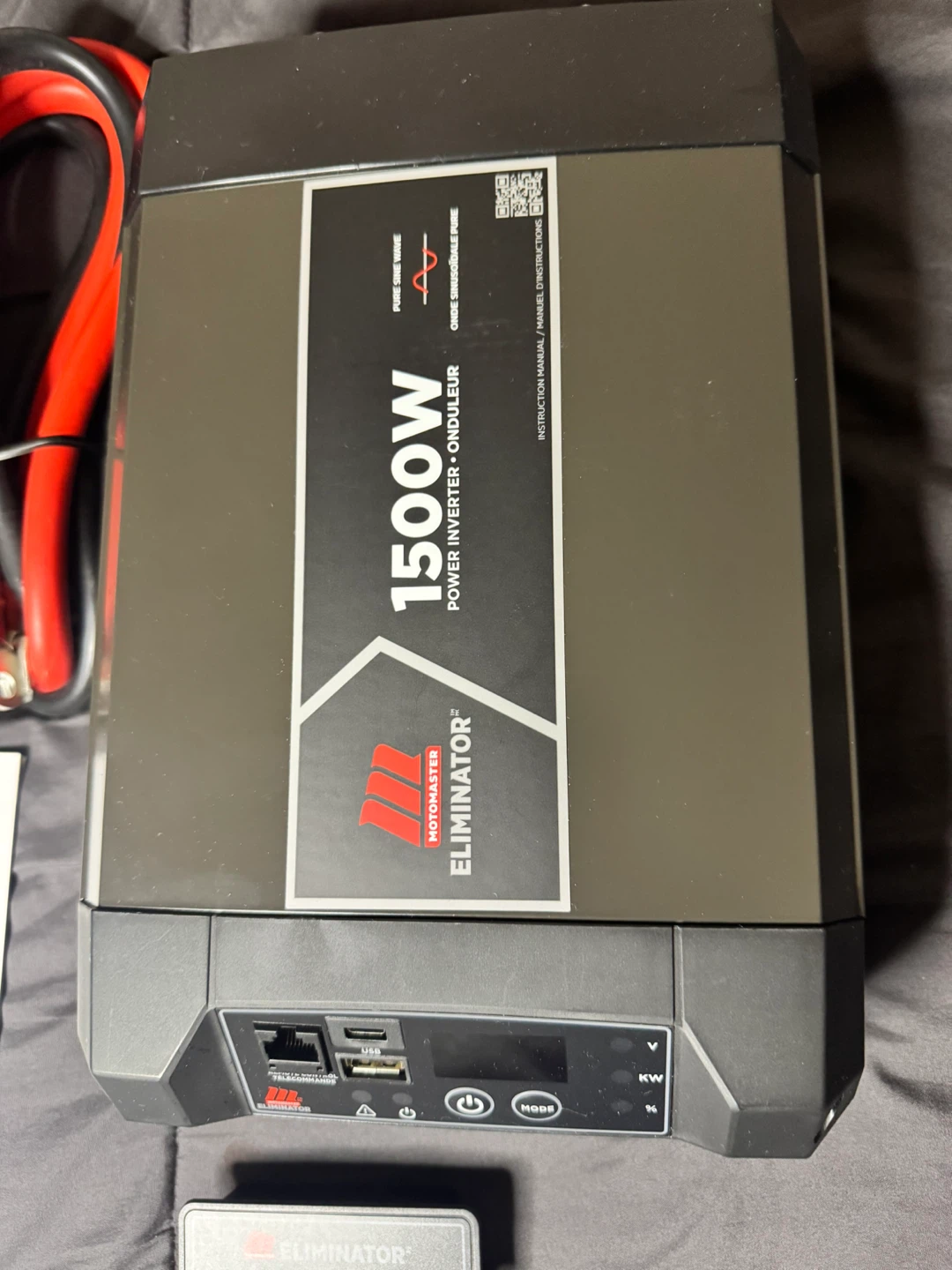 MotoMaster Eliminator 1500W Pure Sine Wave Power Inverter - photo 2