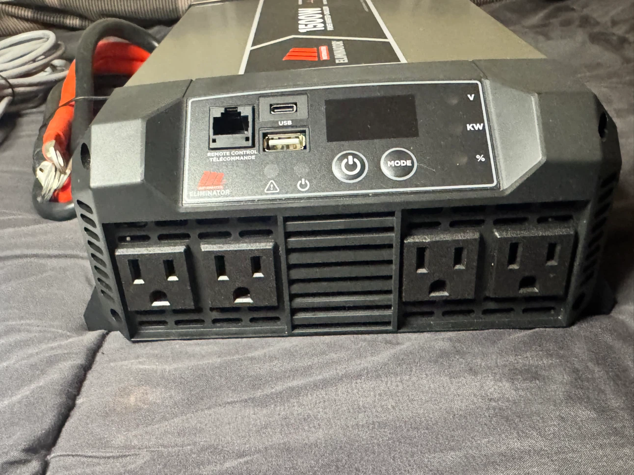 MotoMaster Eliminator 1500W Pure Sine Wave Power Inverter - photo 4