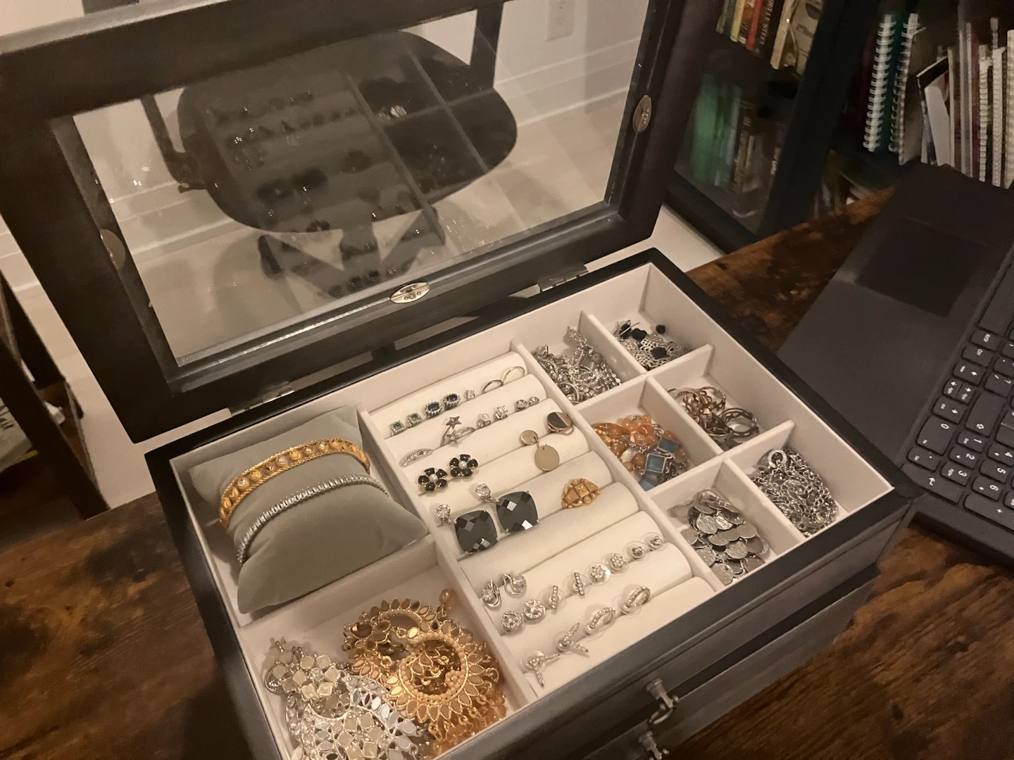 Wooden Jewelry Box - photo 5