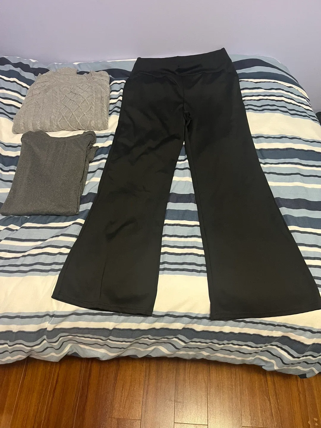 Ladies clothes, pouches, accessories and crossbody purse - photo 5