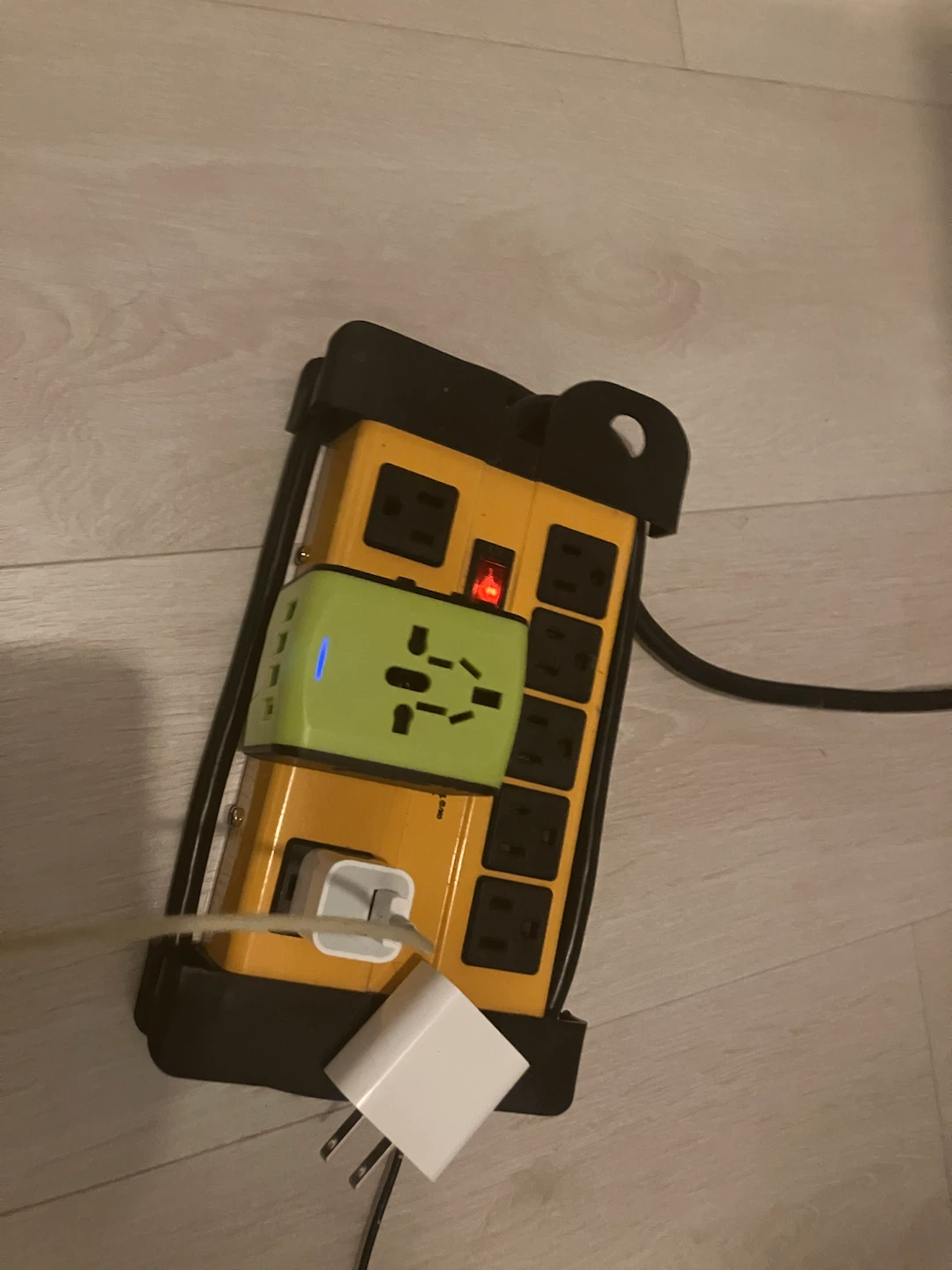 8-Outlet Power Bar