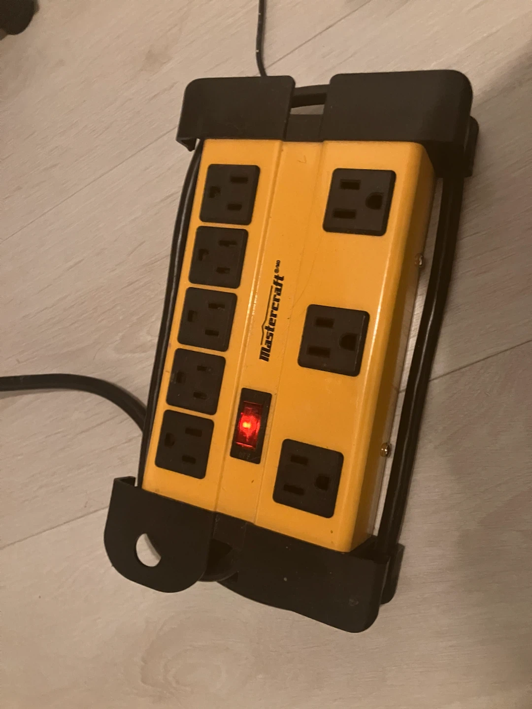 8-Outlet Power Bar - photo 3