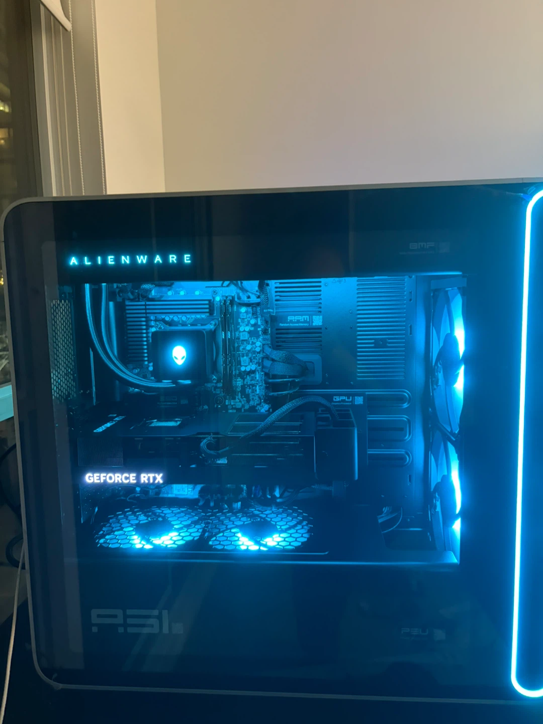 RTX 5090 Alienware Area-51 AAT2265 Gaming PC + AW3225QF Monitor - photo 2