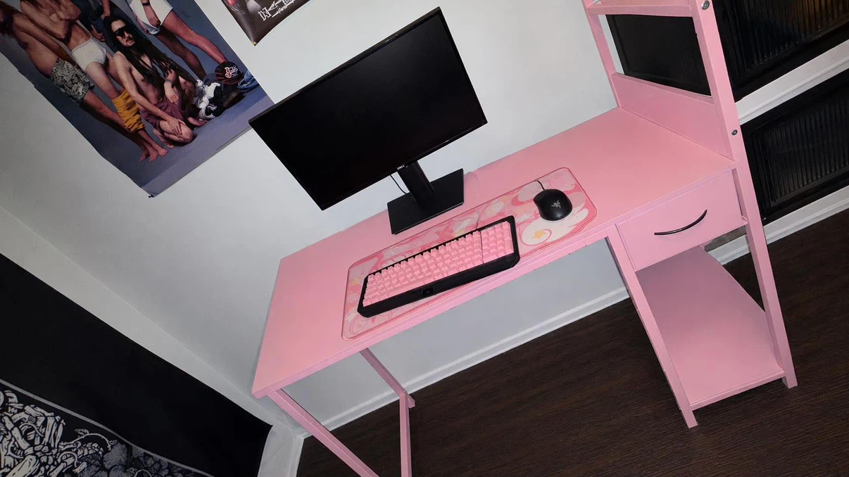 Computer desk