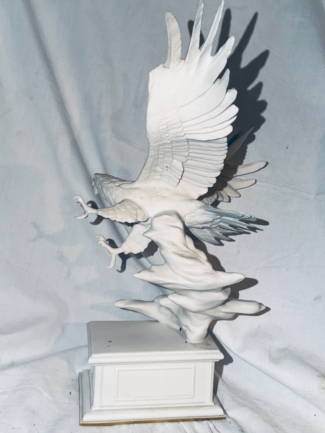 Franklin Mint Freedom Above All Porcelain Eagle - photo 2