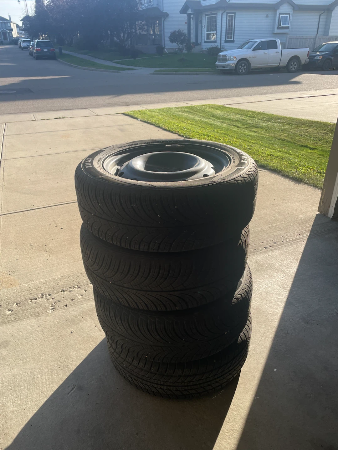 Set of 4 ZMAX X-Spider A/S Tires - photo 2
