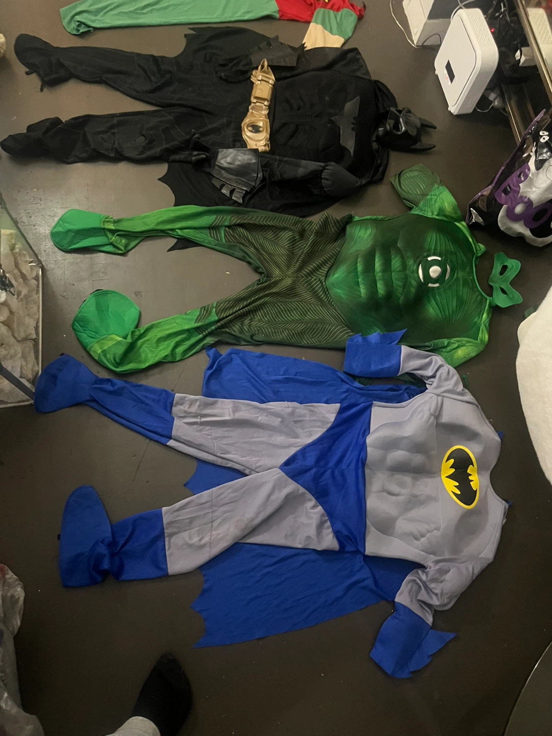Set of 5 DC Superhero Costumes all kids size medium - photo 2