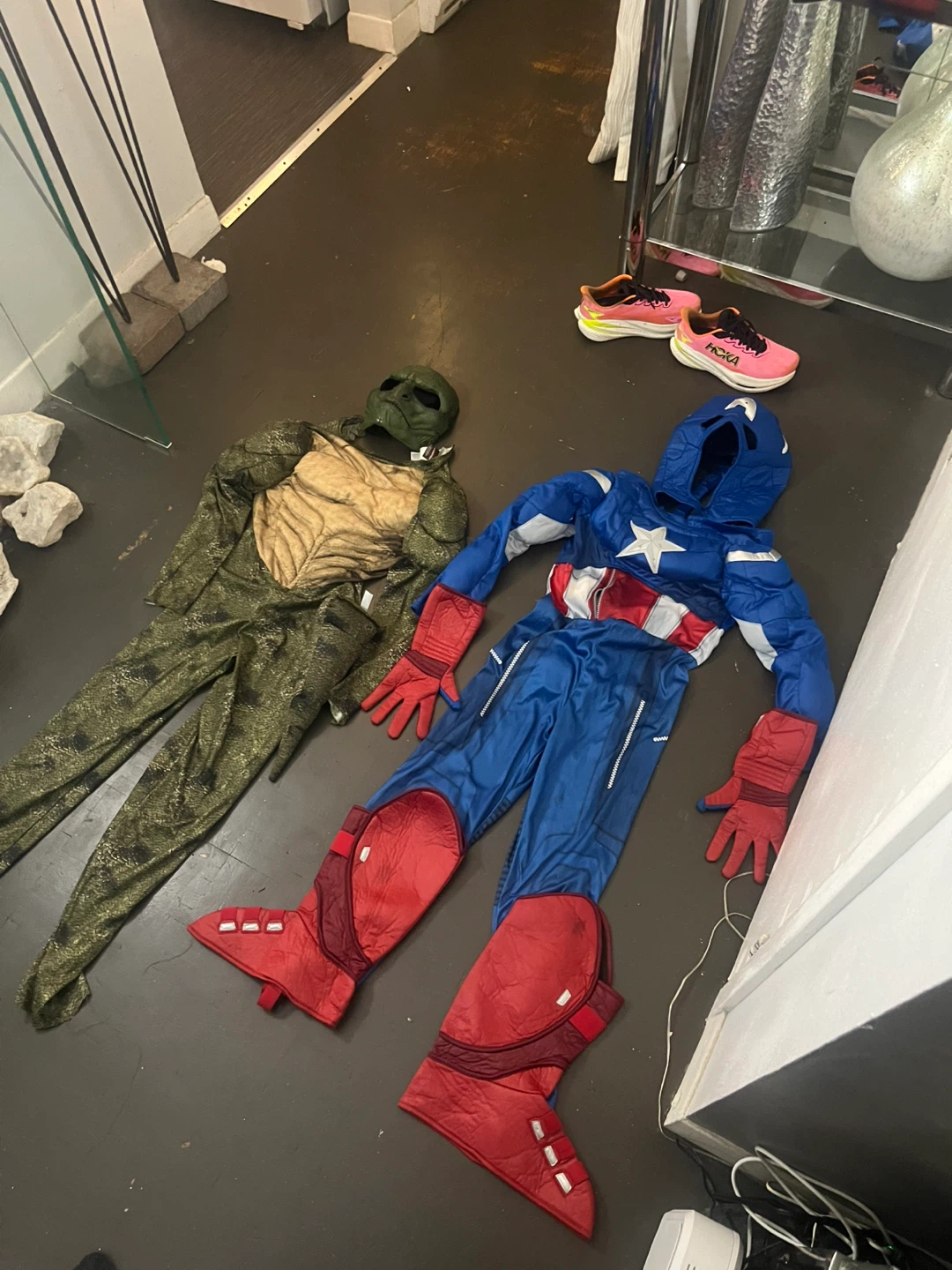 Lot of 2 marvel costumes kids size m - photo 2