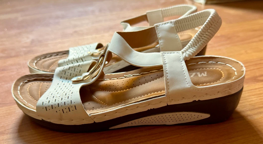 MZMOS White Wedge Sandals Size 41