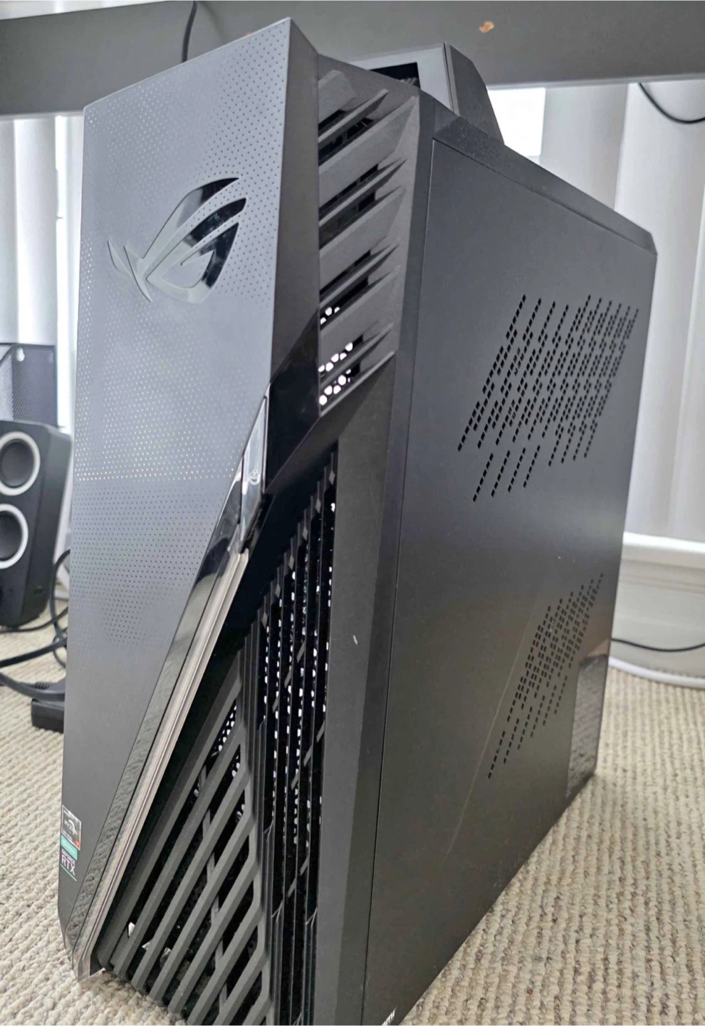 Gaming PC + Gaming Monitor