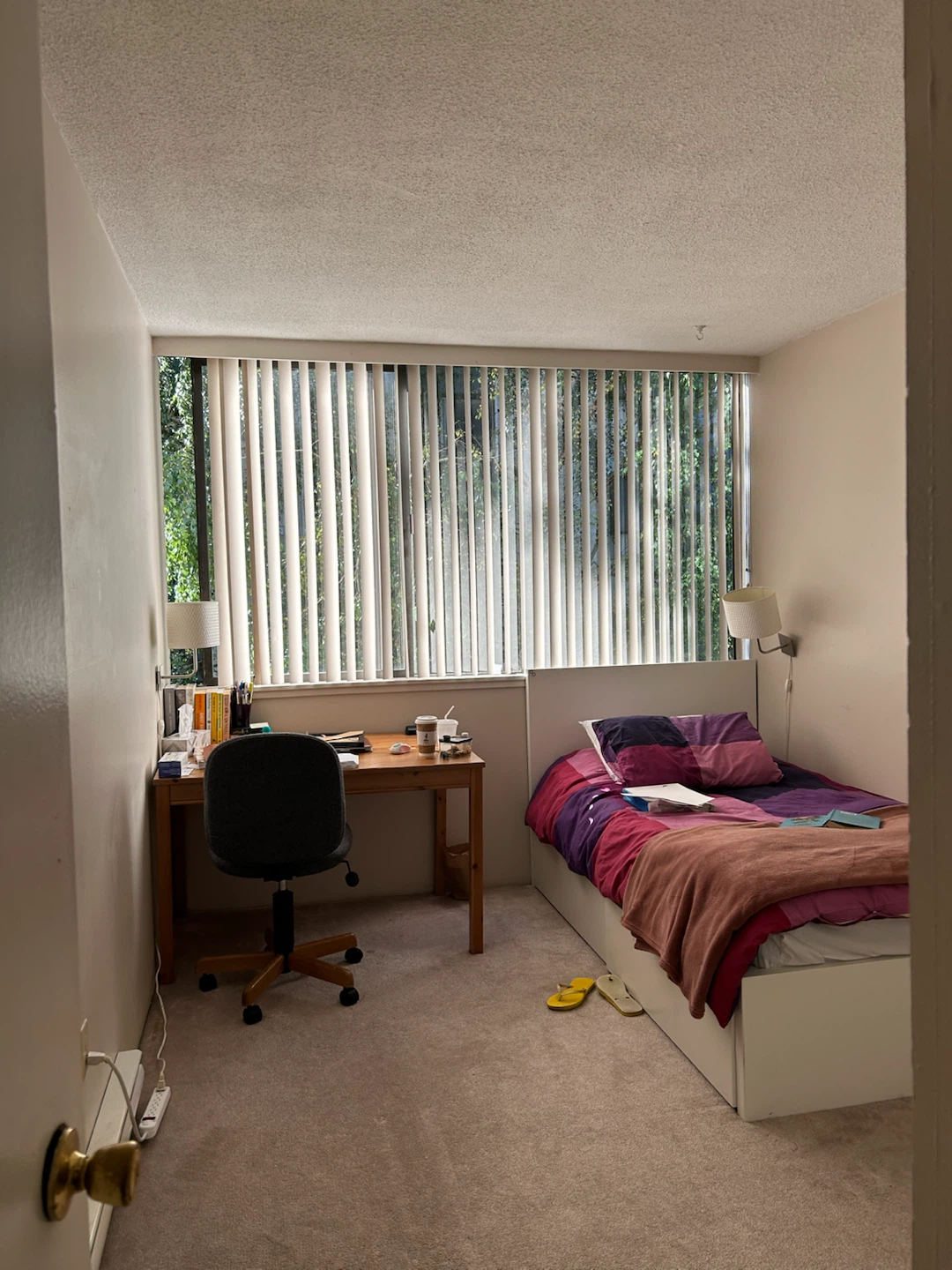 Room for rent - private - photo 2