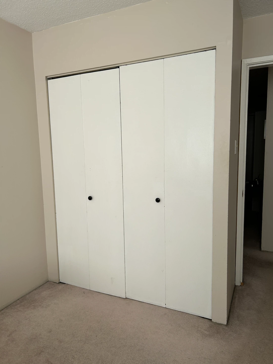 Room for rent - private - photo 3