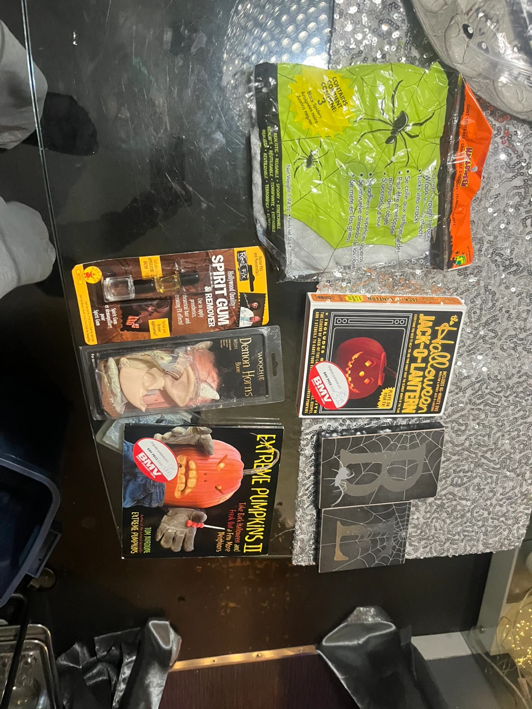 Halloween Decor and Accessory Bundle - photo 2