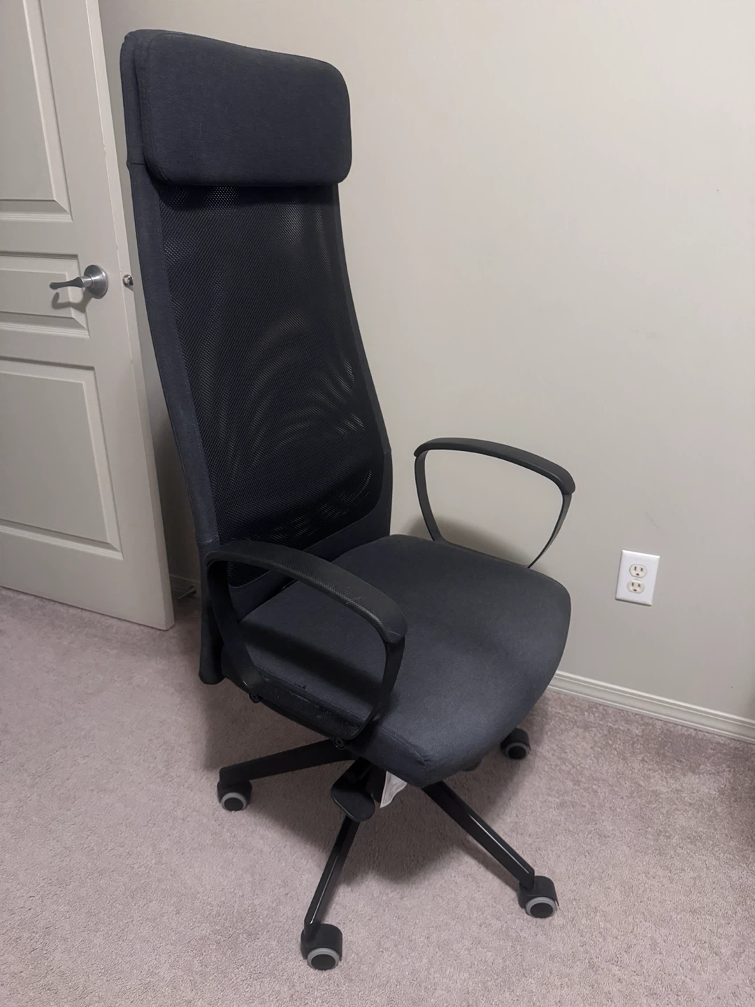 IKEA MARKUS Office Chair - photo 3