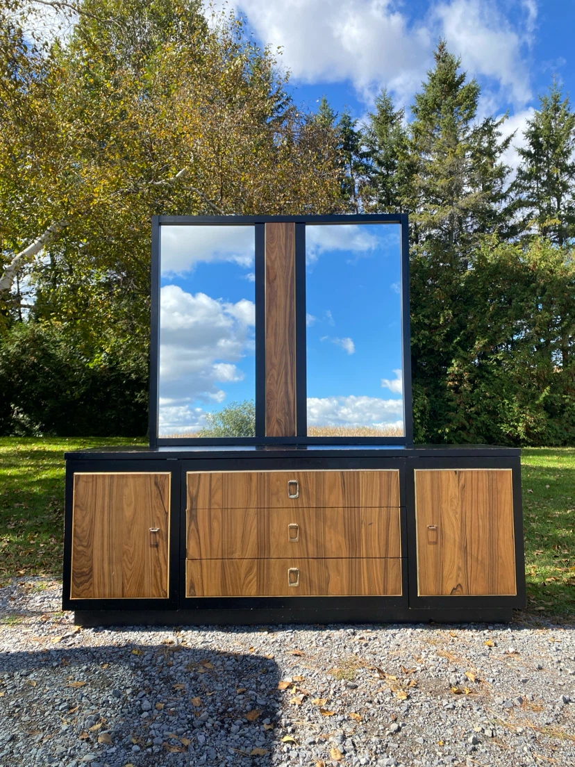 Vintage Retro Black / Walnut Finish Dresser (CAN DELIVER)