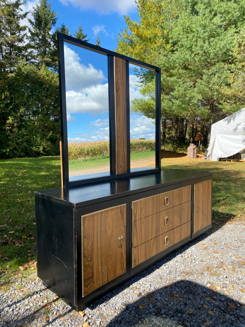 Vintage Retro Black / Walnut Finish Dresser (CAN DELIVER) - photo 2