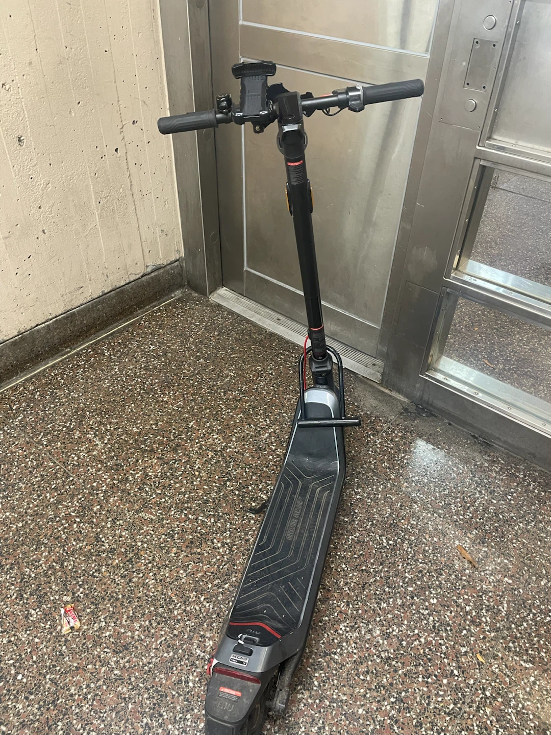 NIU KQi3 Max Electric Scooter - photo 4