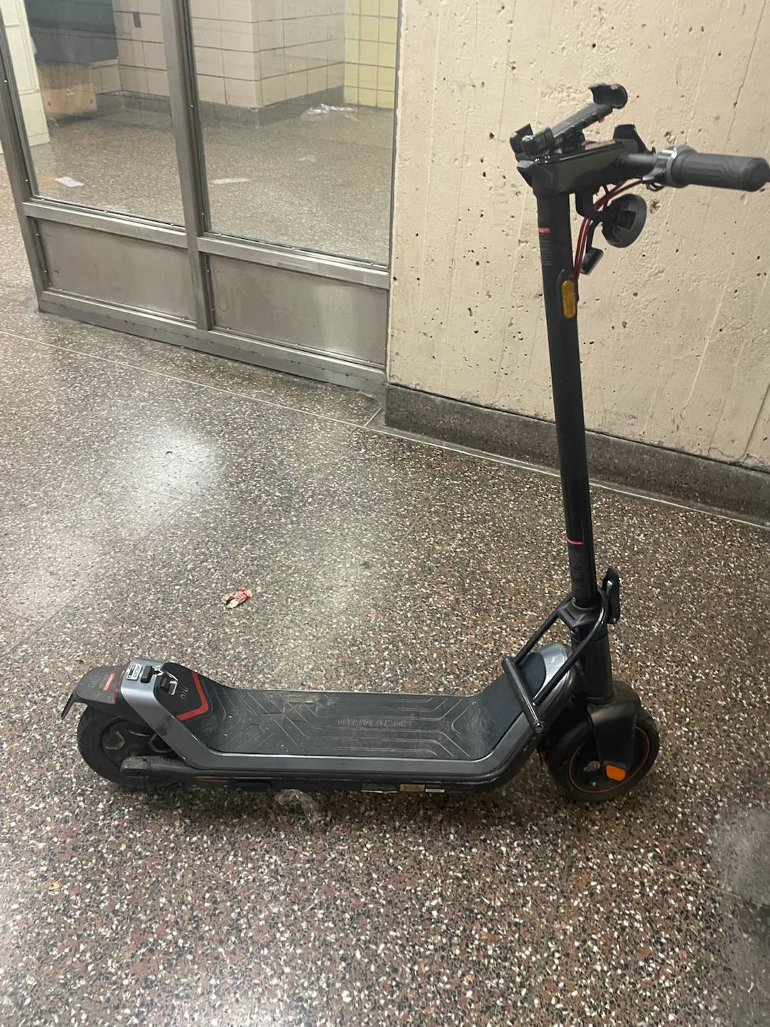 NIU KQi3 Max Electric Scooter - photo 5