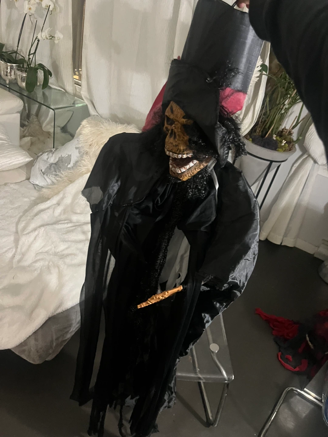 Animated Halloween Skeleton Decoration - photo 3