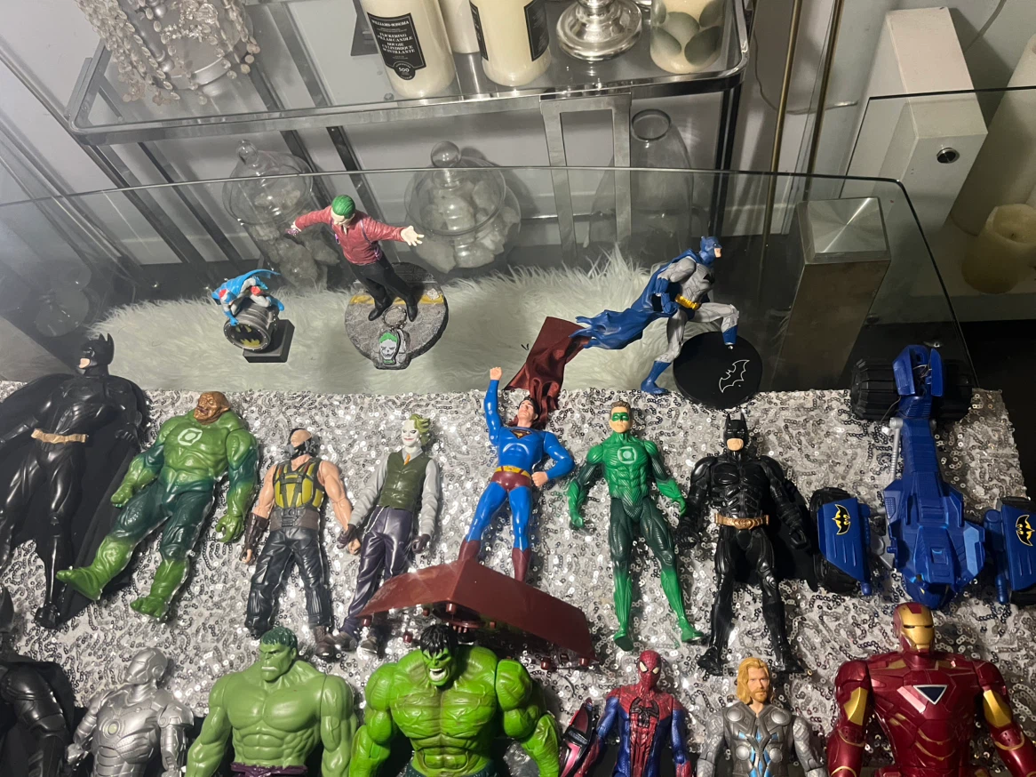 Large Collection of Superhero Action Figures - photo 3
