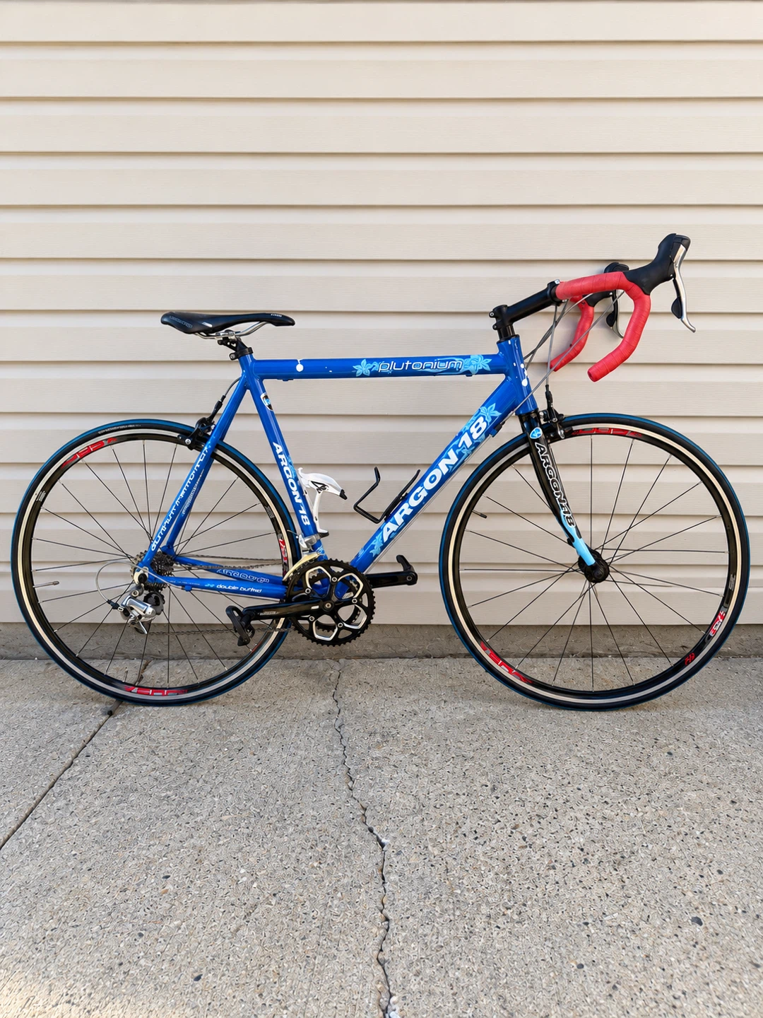 ARGON 18 PLUTONIUM ROAD BIKE