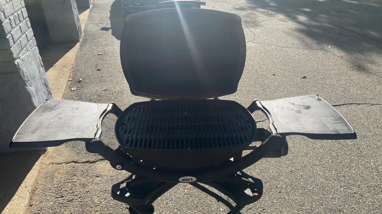 Weber Q Portable Propane Grill - photo 3