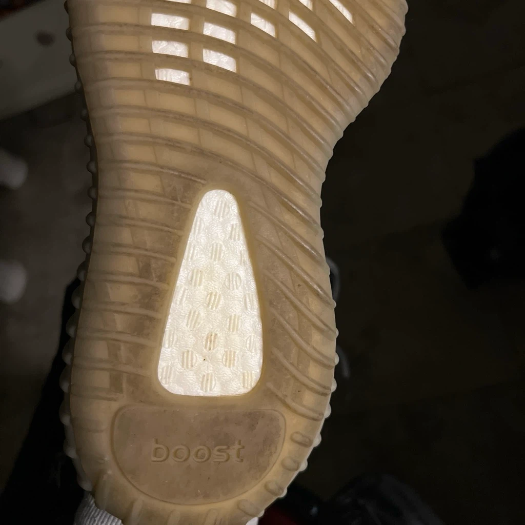 Adidas Yeezy Boost 350 V2 Sneakers