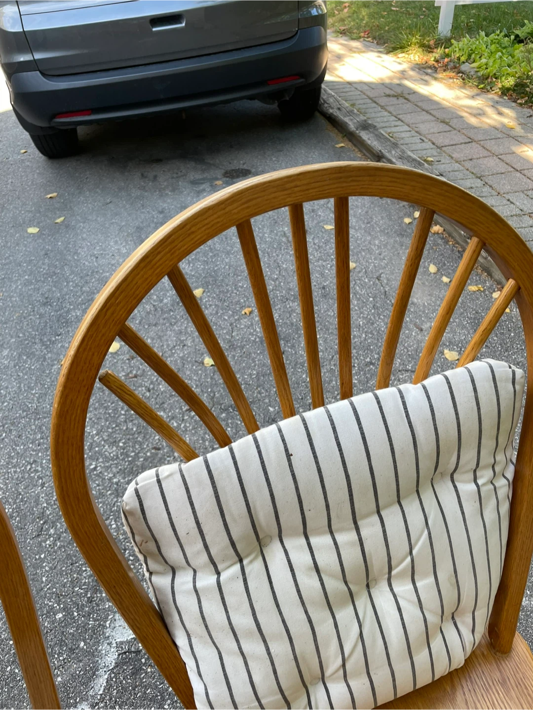 Around breakfast table and four chairs - photo 3
