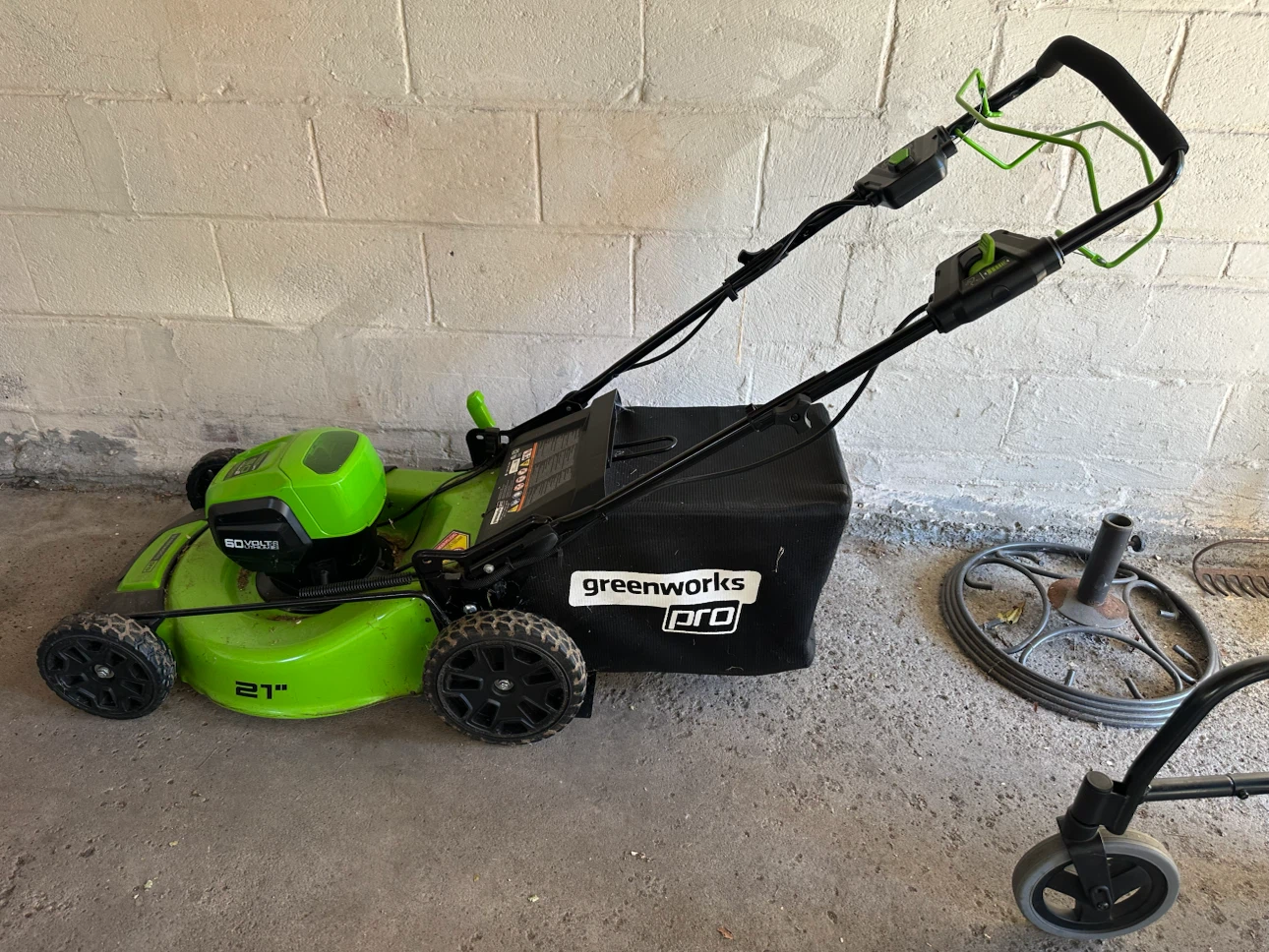 Greenworks Pro 60V 21" Self-Propelled Lawn Mower - photo 2