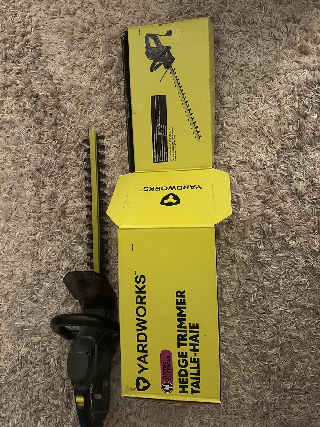 Yardworks 18" Electric Hedge Trimmer - photo 2