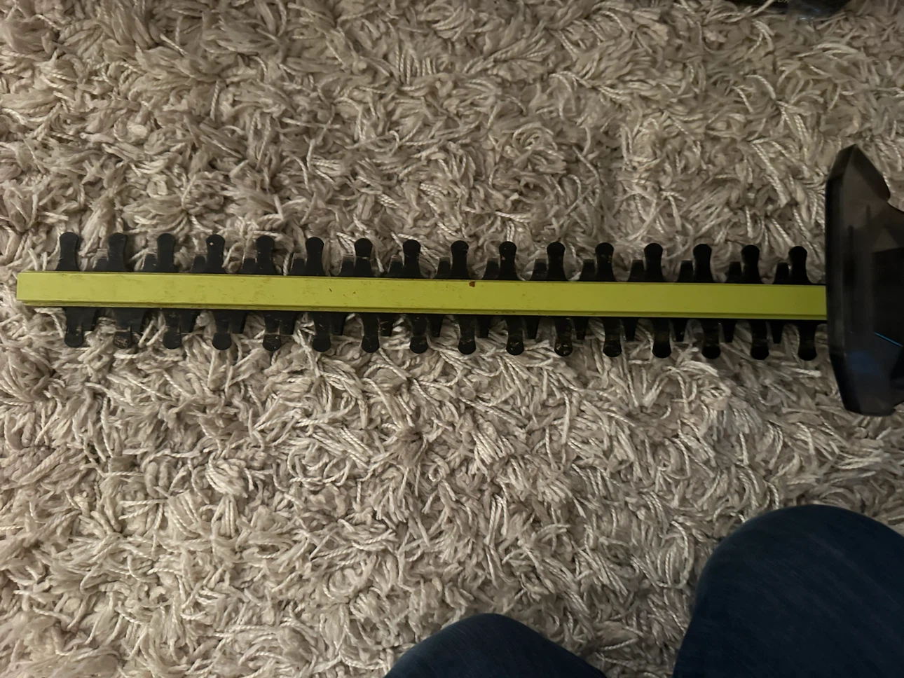 Yardworks 18" Electric Hedge Trimmer - photo 3