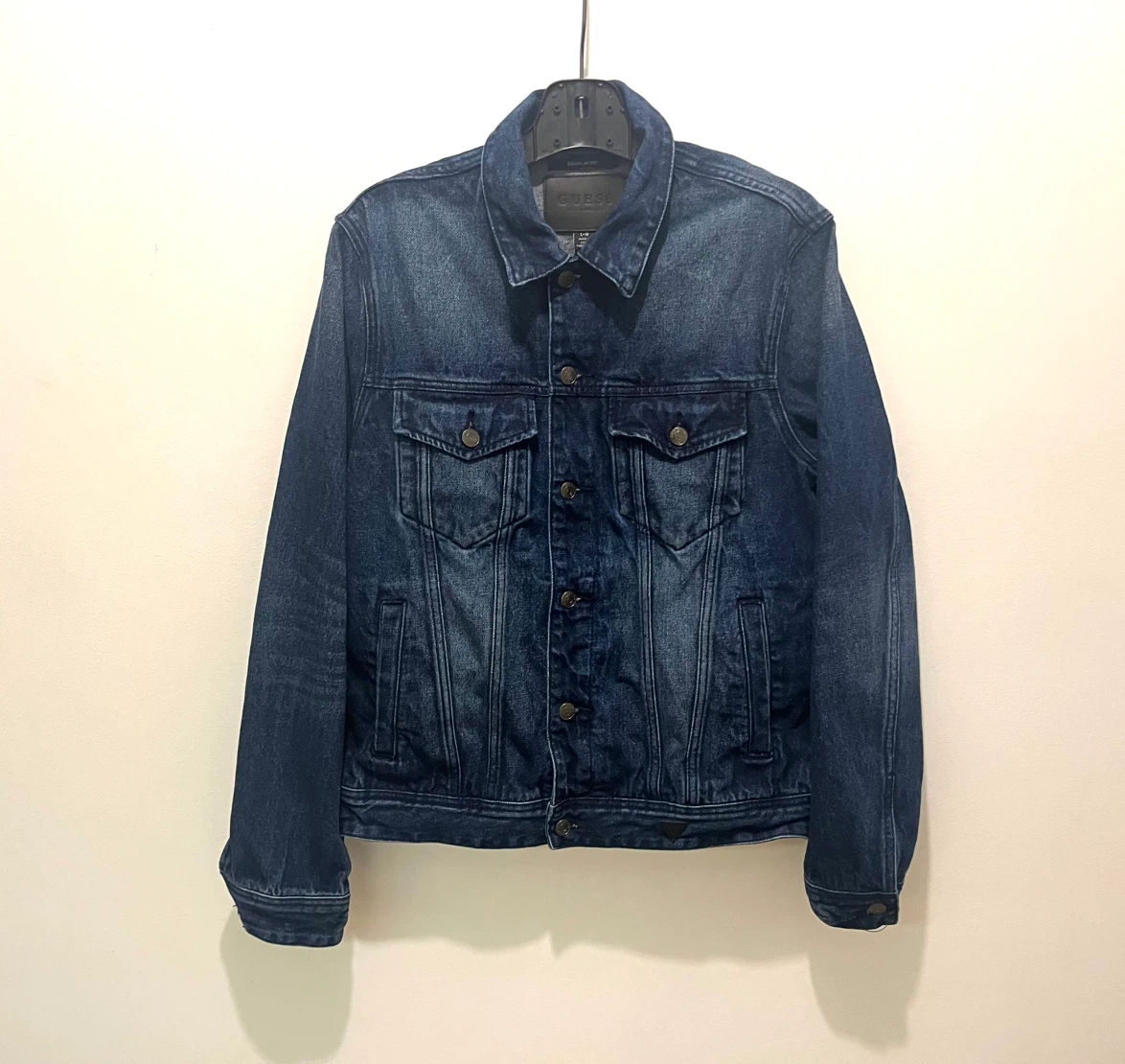L - Mens Guess “Dillon” Jean Jacket / fall or winter wear