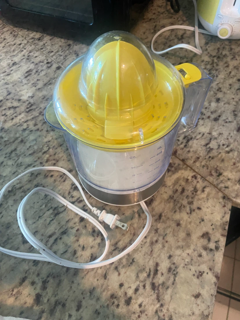 Starfrit Electric Citrus Juicer