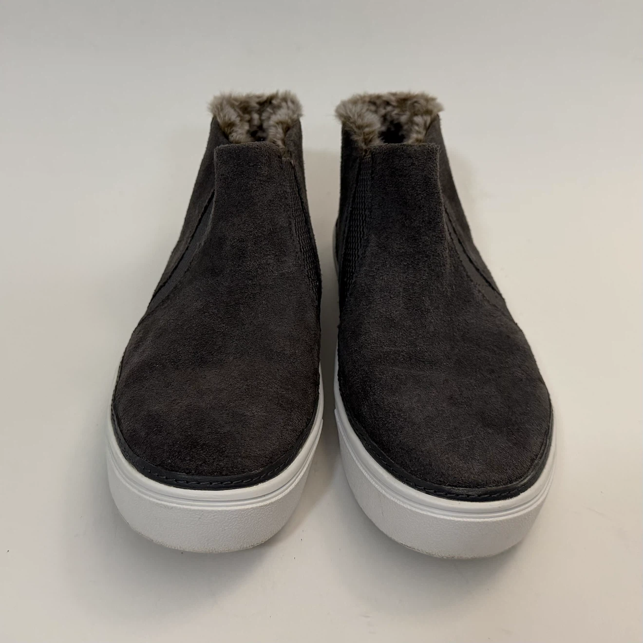 TOMS Grey Suede Faux Fur Lined Boots - photo 2