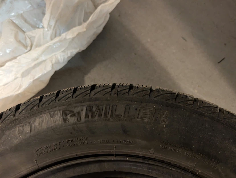 Set of 4 Winter Tires on Steel Rims – 205/55R16