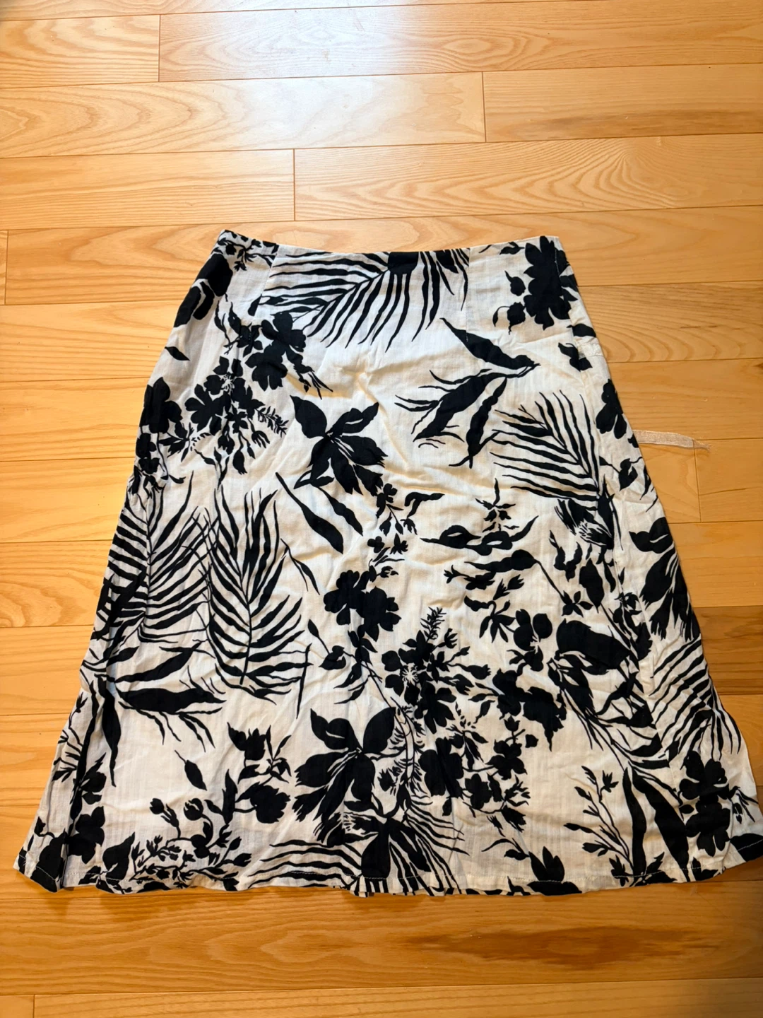 Vintage Black and White Floral Print Skirt - photo 3