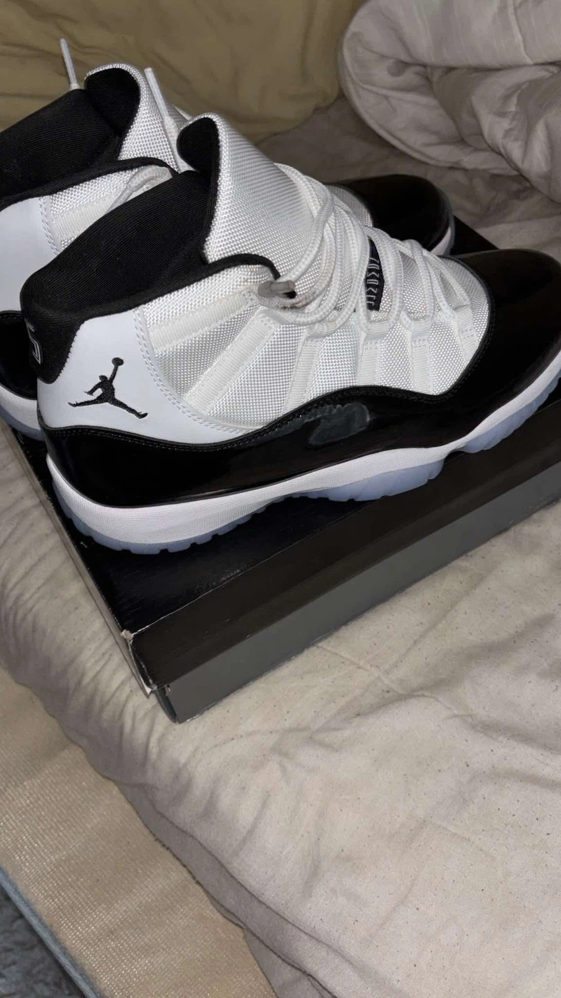 Air Jordan 11 Retro Concord 45