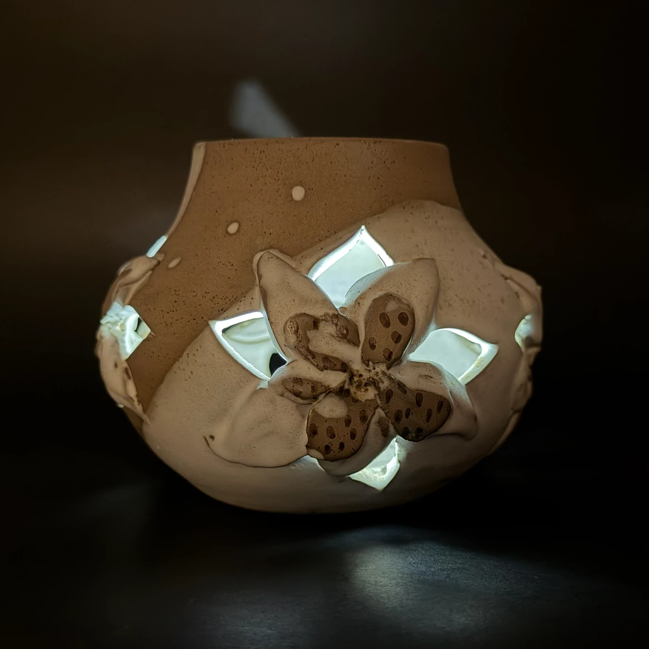 Lottie Handcrafted Ceramic Flower Votive - photo 2
