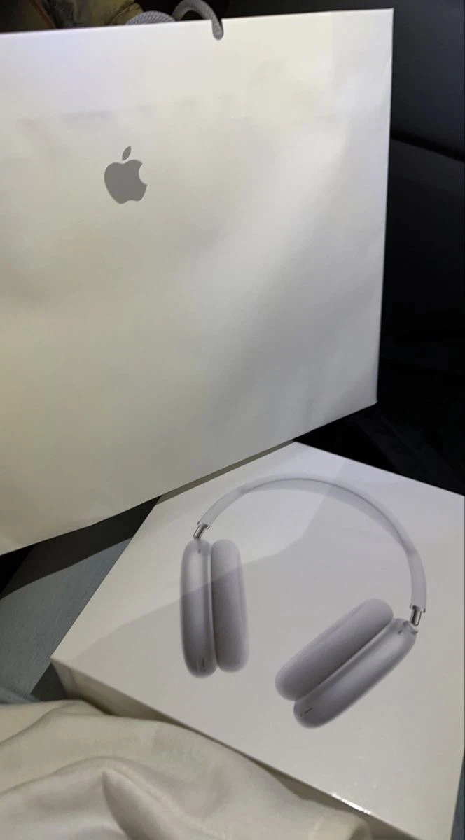 Apple AirPods Max Headphones - photo 2