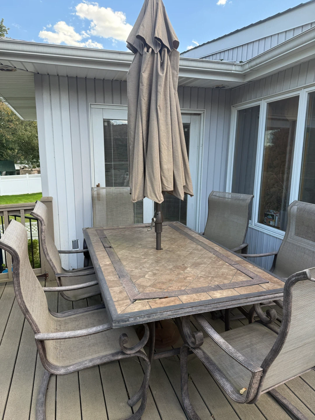 Outdoor Dining Set with Umbrella