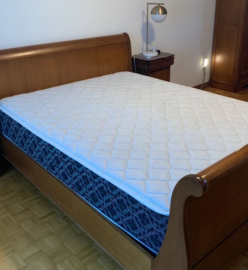 Kingsdown Queen Innerspring Mattress w/Boxspring