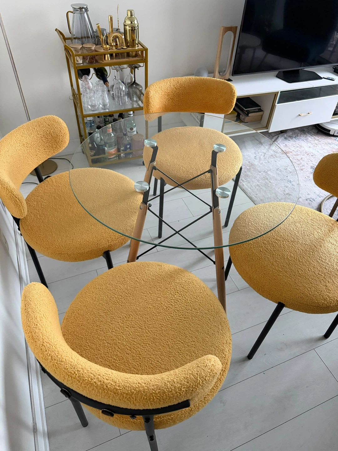 Dining table set with 4 yellow boucle chairs