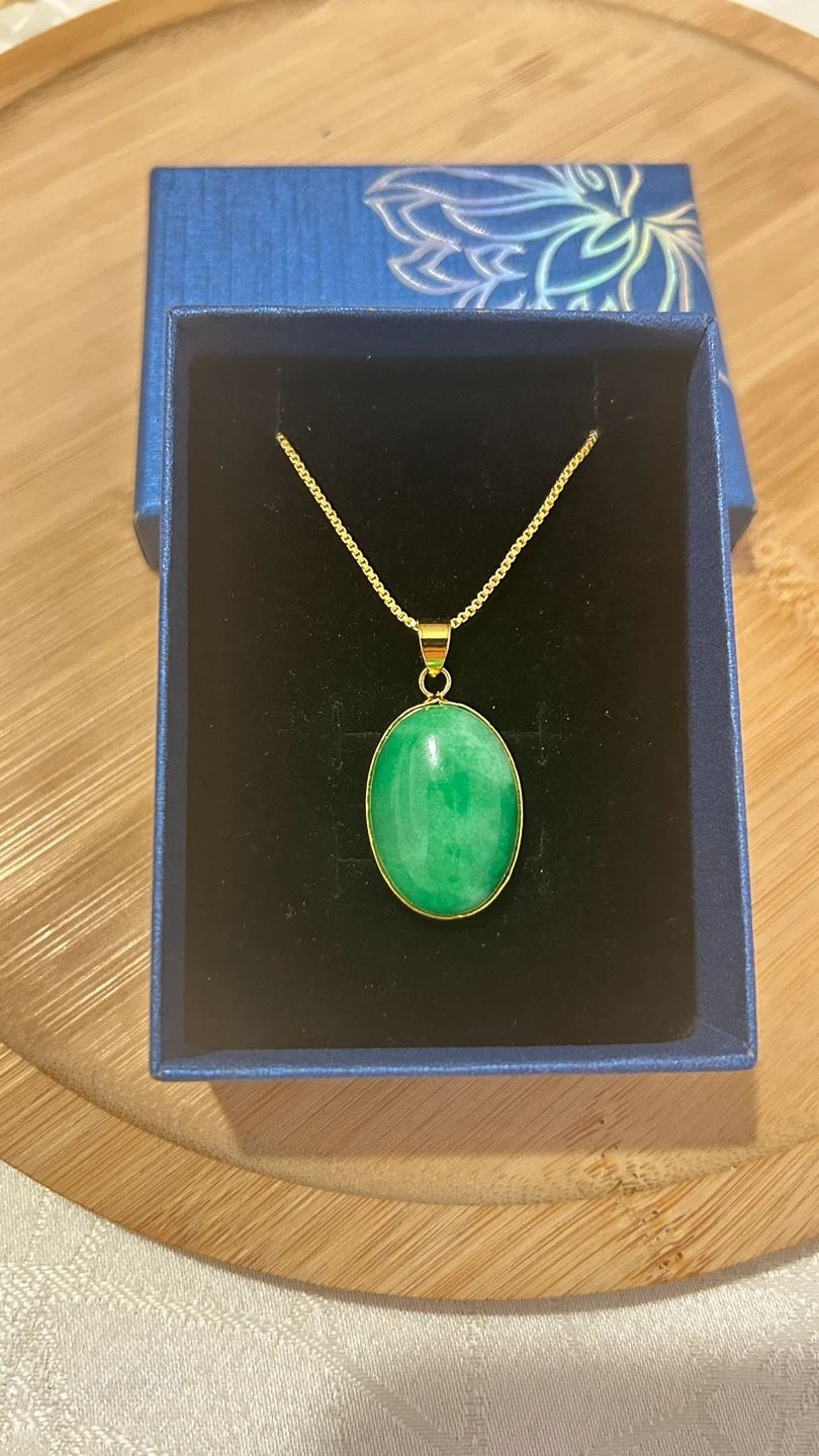 Natural Green Jade Pendant Necklaces - photo 2