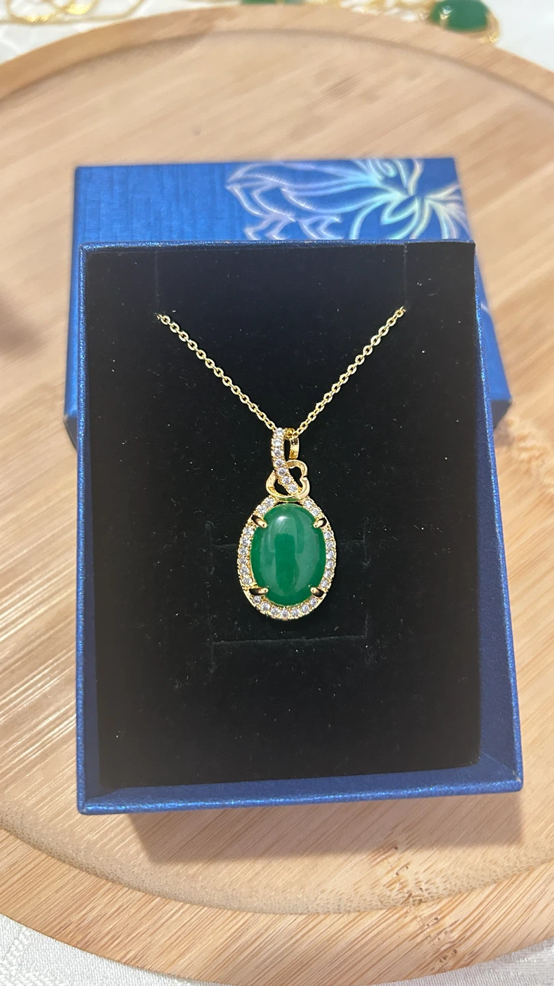 Natural Green Jade Pendant Necklaces - photo 4