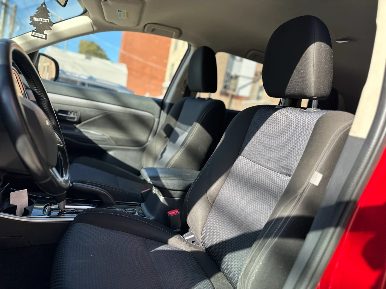 2017 Mitsubishi Outlander SE - photo 5