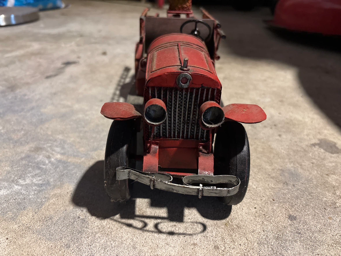 Vintage Style Metal Fire Engine Model - photo 2