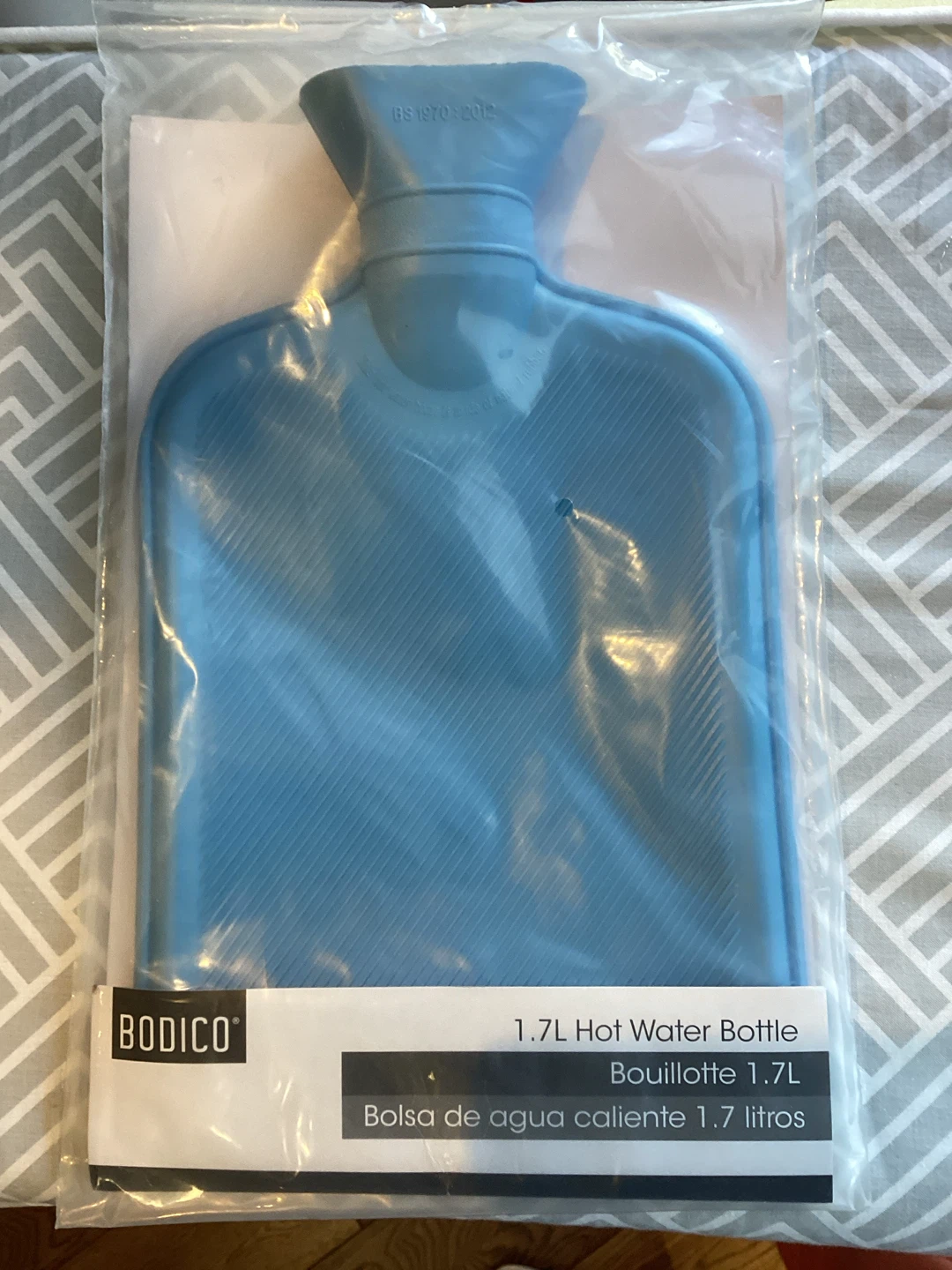 BRAND NEW HOT WATER BOTTLE