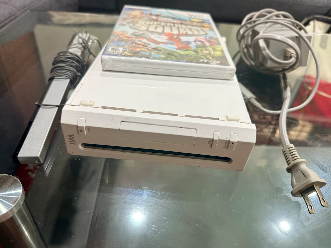 Nintendo Wii Console Bundle + Sealed Marvel Game – Working - photo 2