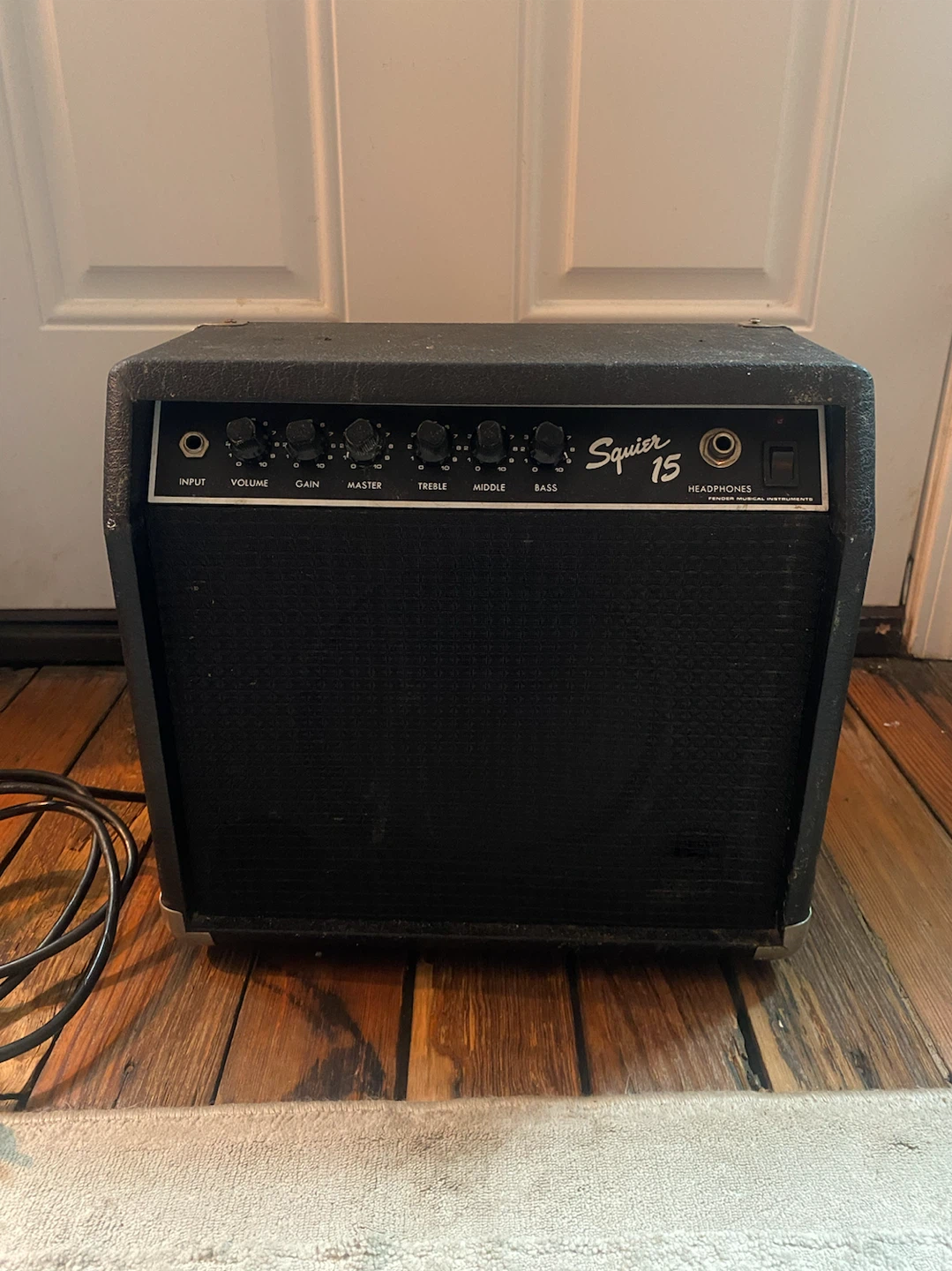 Squier 15 Guitar Amplifier